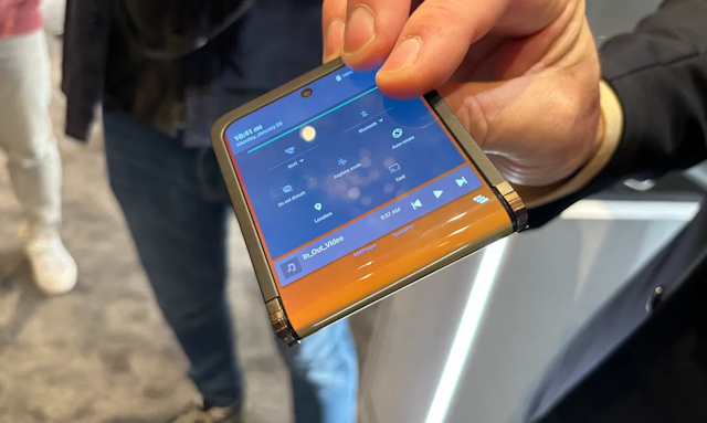 Samsung ikki tomonlama katlanadigan In&Out Flip ekranini taqdim etdi