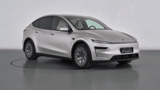 Yangi dizayn, olti o‘rindiqli, pog‘onasiz sozlanadigan amortizatorlar: Tesla Model YL Xitoyda sotuvga chiqdi