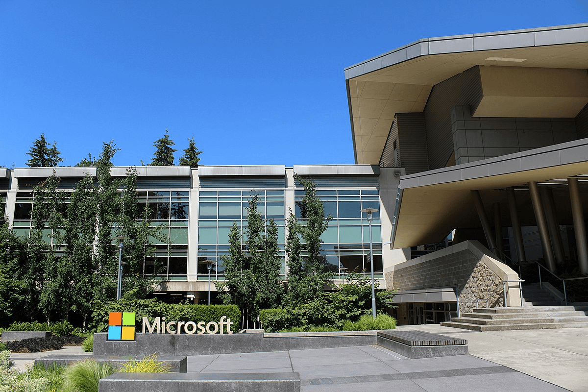 Microsoft’ning bozor qiymati 3 trillion dollarga