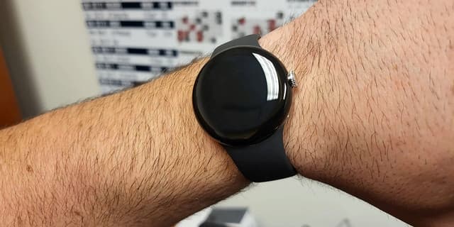 "Bu men kiygan eng qulay soat." Google Pixel Watch egasi nihoyat soatni sinab ko'rdi