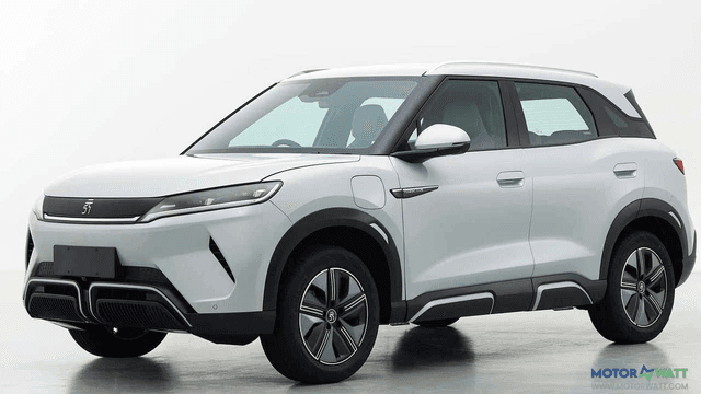 BYD yo'l sinovlari davomida eng yangi mashinani jonli ravishda namoyish etdi