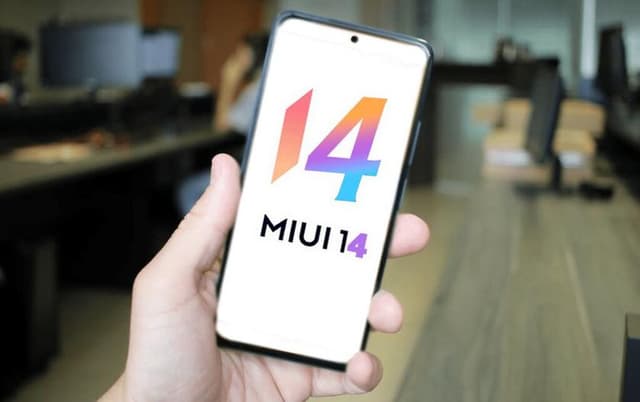 Xiaomi 12S Pro allaqachon MIUI 14 ni olgan