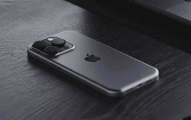 Tahlilchi: iPhone 15 Pro va iPhone 15 Ultra titanli korpus, USB-C va 8 GB operativ xotiraga ega bo'ladi