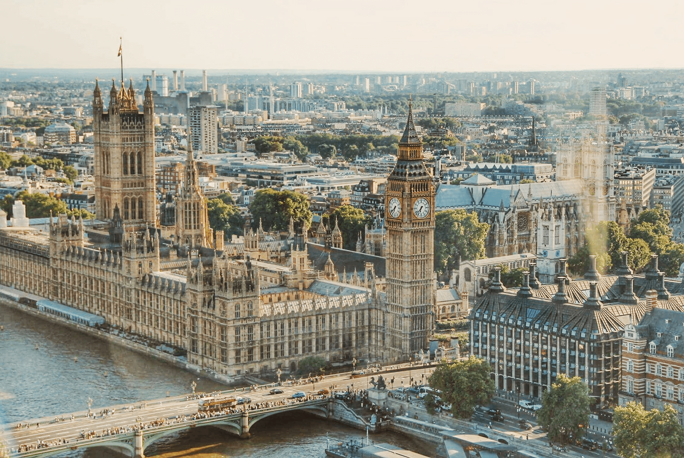 Londonda dronlar qonni tashiydi. Qurilmalar namunalarni ikkita kasalxona o'rtasida tashiydi